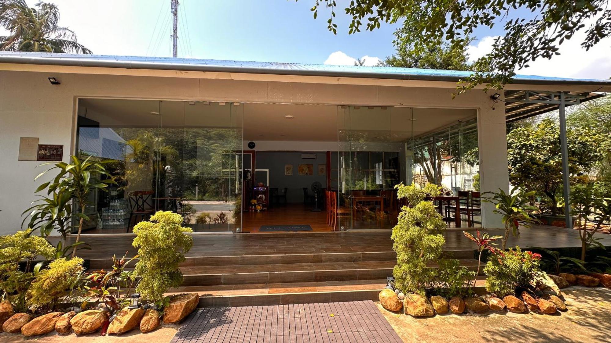 Bungalow Hotel Chi Khu Co Ong Dış mekan fotoğraf